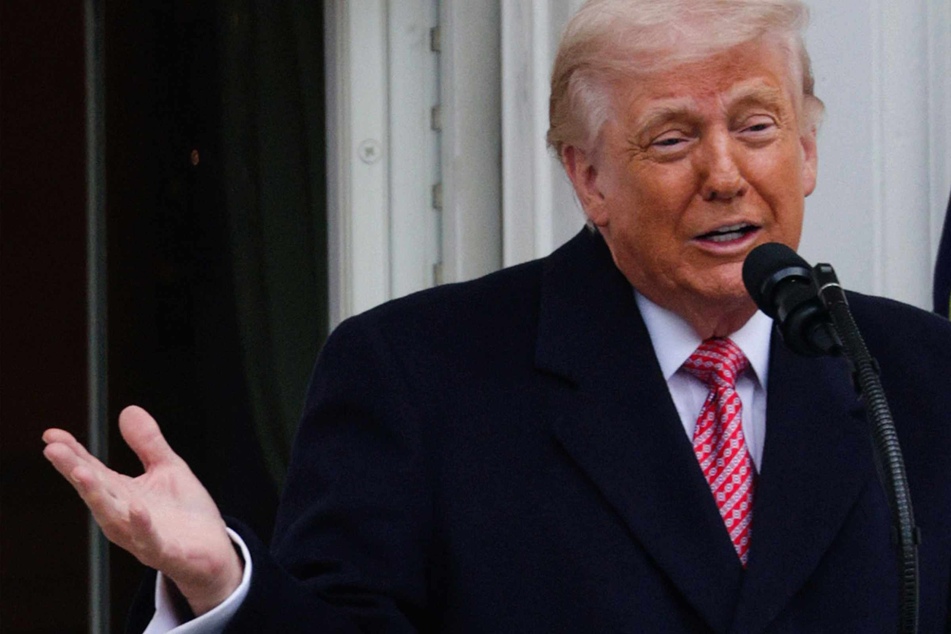 Iran accuses US of preparing for ground attack in spite of diplomatic posturing
