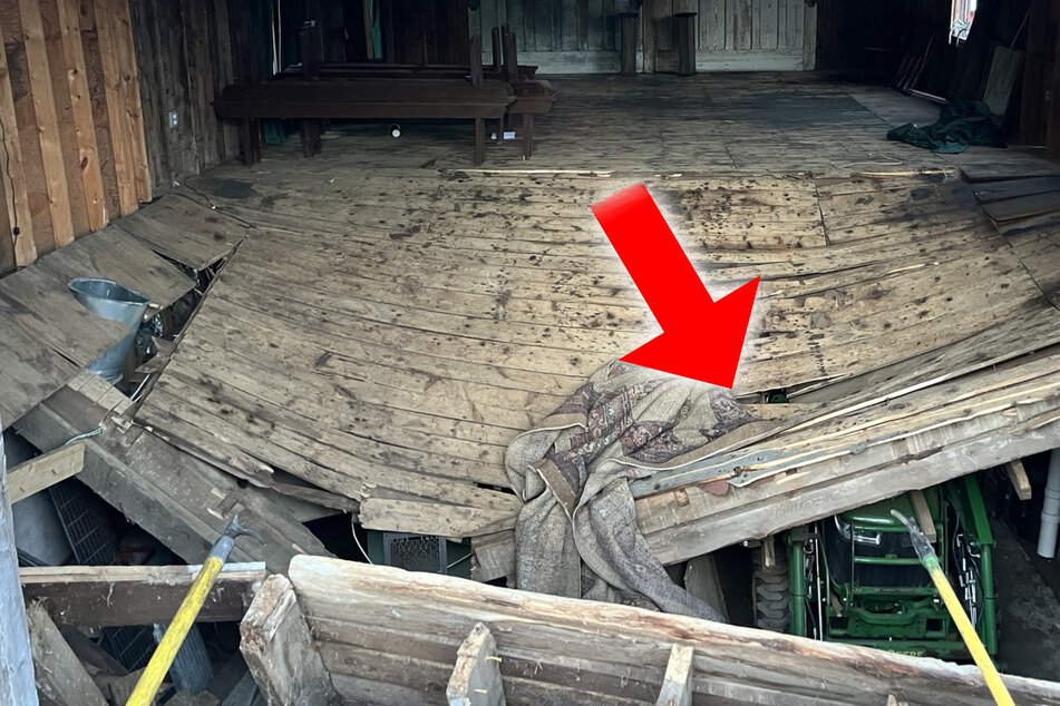 Dozens of New Hampshire wedding guests plunge into basement when floor suddenly collapses