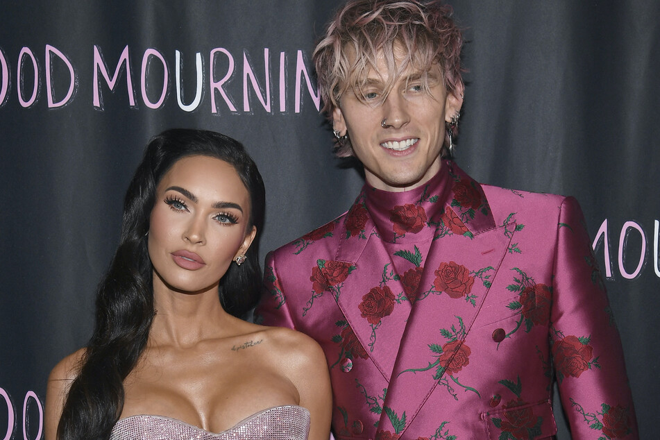 Megan Fox has apparently set "rules" for her co-parenting dynamic with Machine Gun Kelly (r.) after the birth of their daughter.