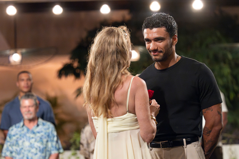 Bachelor in Paradise: Wild rose ceremony sees its first May-December connection!