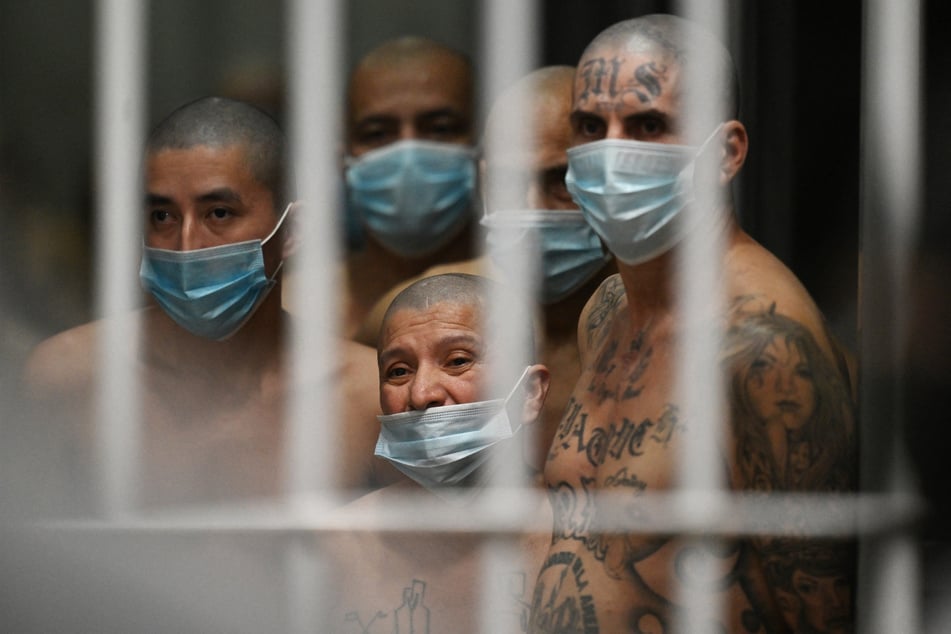 ICE uses migrants' tattoos and choice of clothing to determine whether they are gang members or not, reports suggest.