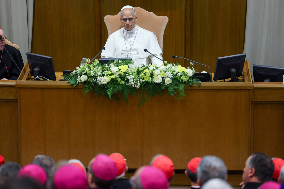 Pope Leo urges "disarming" of artificial intelligence in major manifesto
