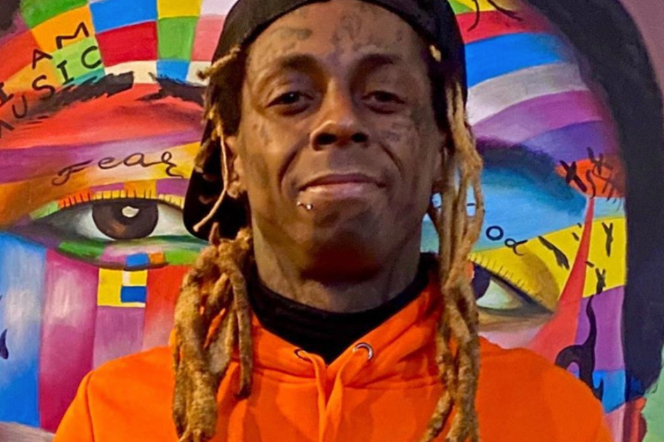 Lil Wayne tweets endorsement of Donald Trump