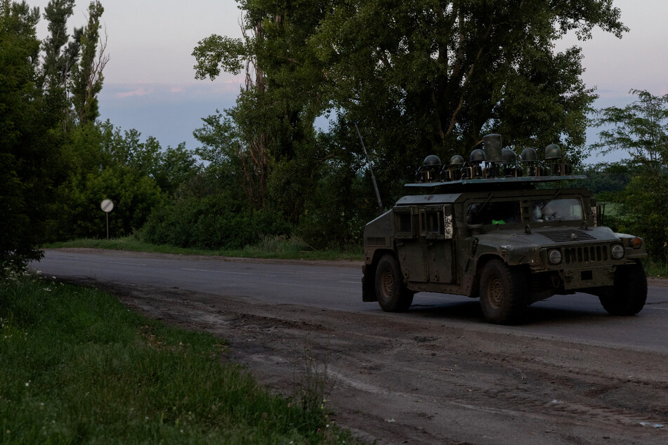 US approves new arms sales to bolster Ukraine's defenses as Russia escalates attacks