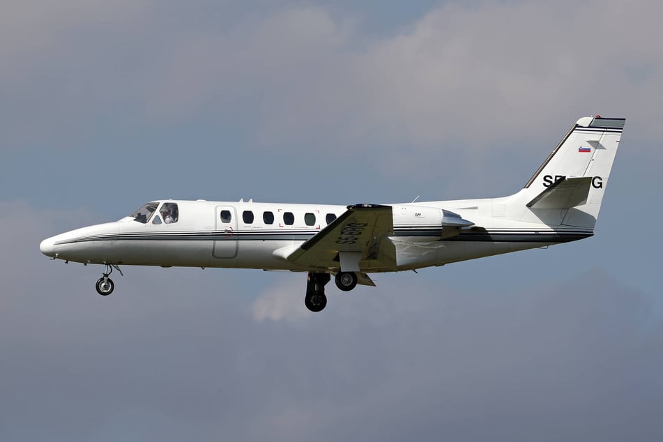 Law enforcement identify victims in fatal Los Angeles plane crash