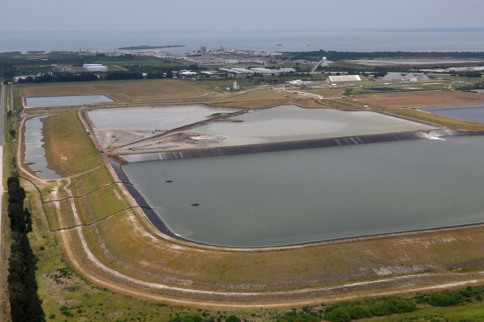 Still stinky: how bad is the giant leak in Florida's sewage pond?