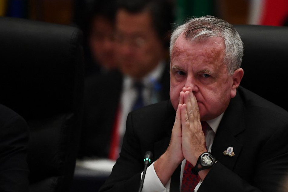 US ambassador leaves Russia amid historic tensions