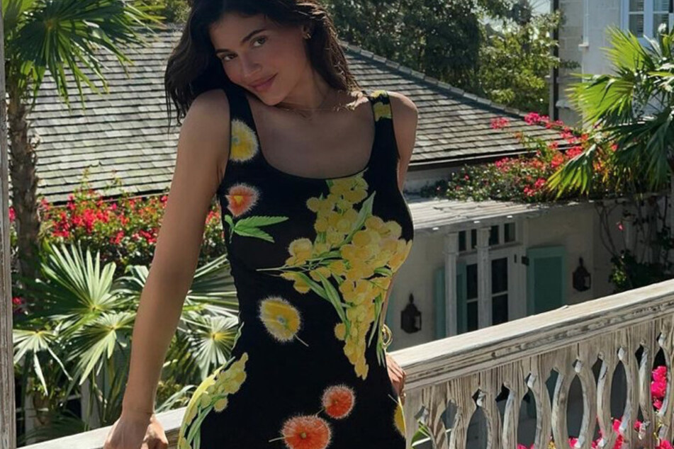 Kylie Jenner made fans green envy with more snaps from recent girls' trip.