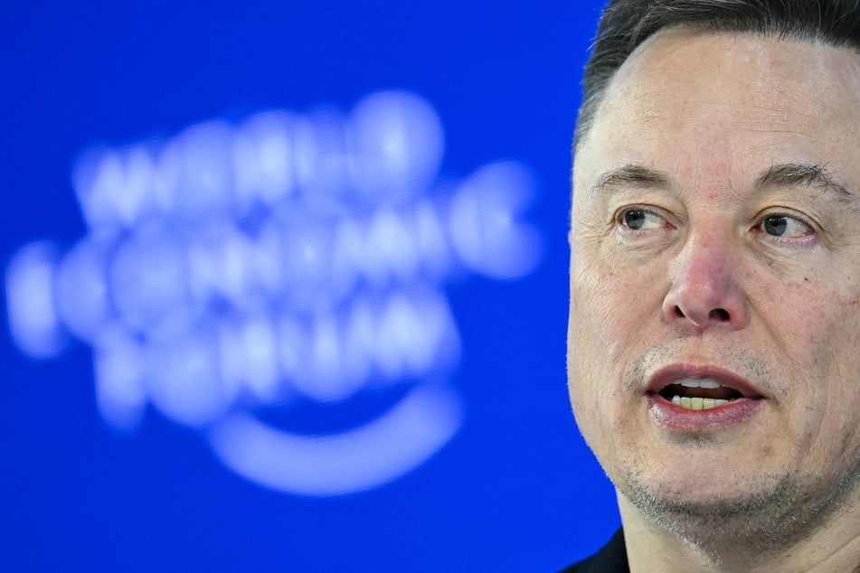 Elon Musk's SpaceX discloses filing for blockbuster IPO