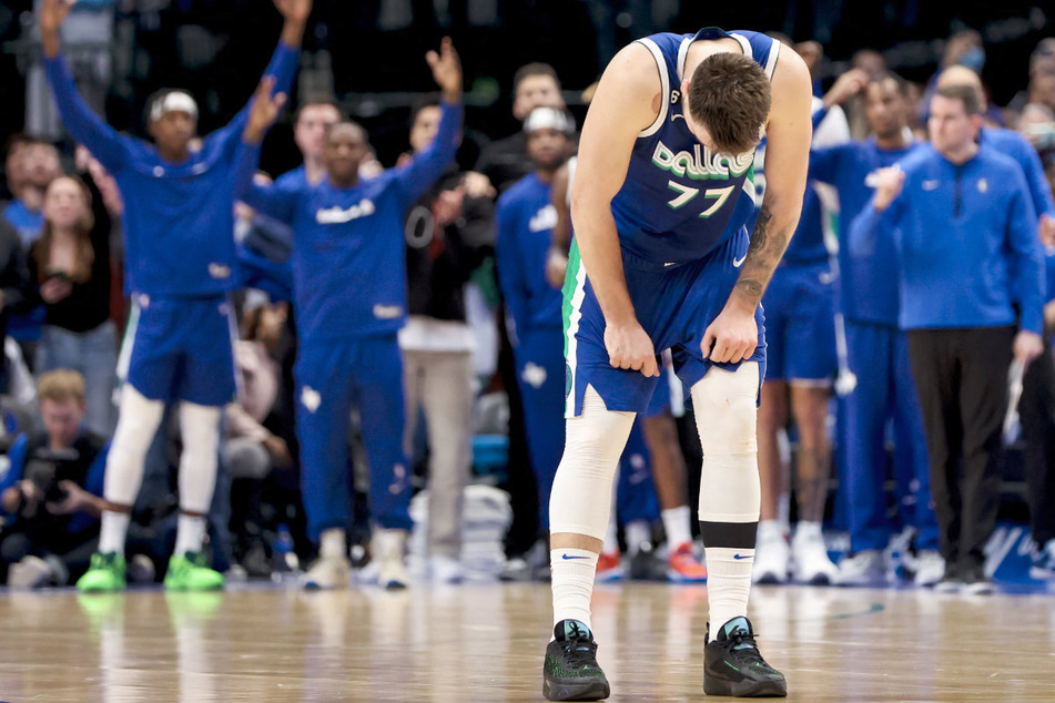 Luka Dončić leaves NBA stars raving: "Some video game s***!"