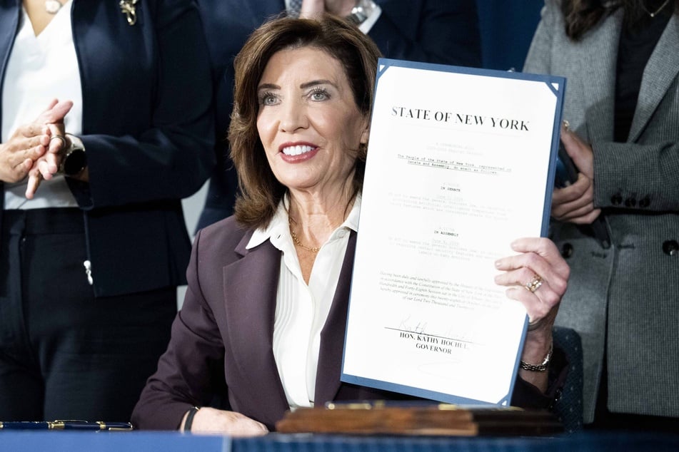 Hochul signs New York law restricting children's use of AI chatbots