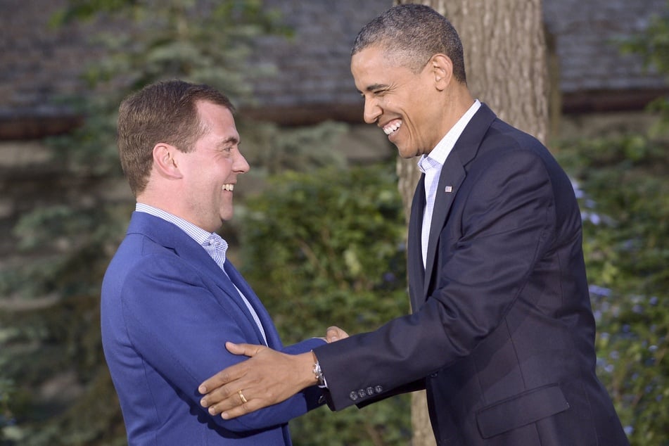The New START treaty was signed in 2010 by then US President Barack Obama (r.) and Russian President Dmitry Medvedev.