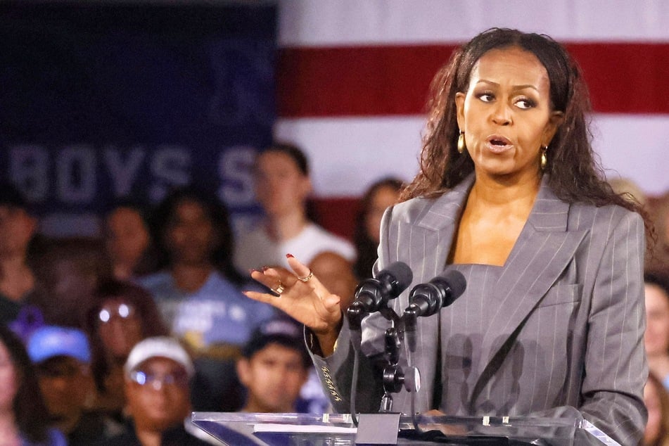 Michelle Obama hits back at rumors that she and Barack are divorcing