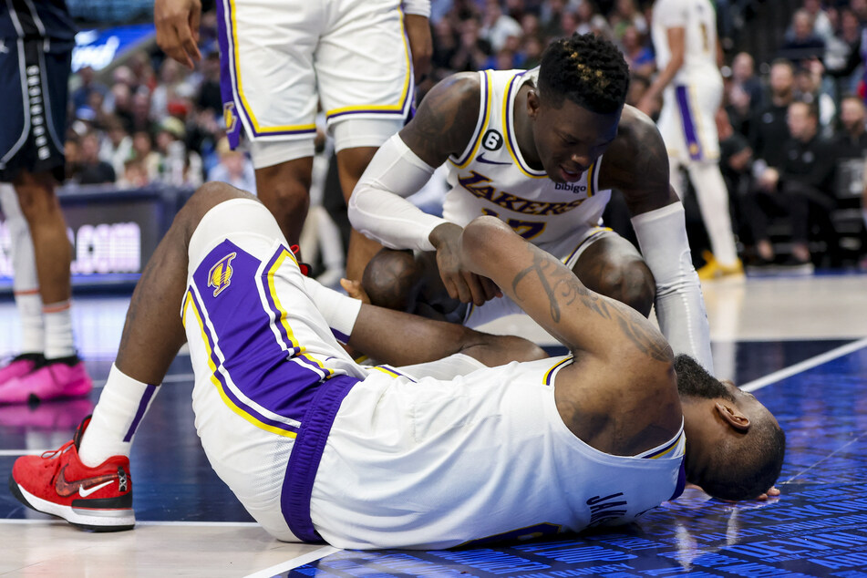 LeBron James sparks more injury fears after latest setback