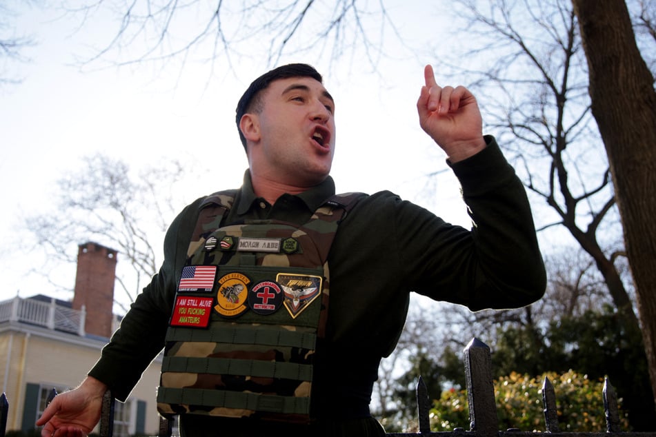 White supremacist Jake Lang, who organized the Islamophobic demonstration outside of Mamdani's home, returned to the scene on Monday.