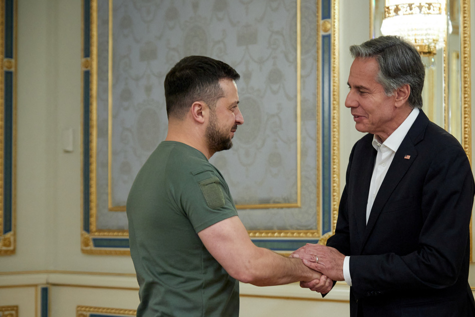 US Secretary of State pledges billions more in aid to Ukraine during surprise Kyiv trip
