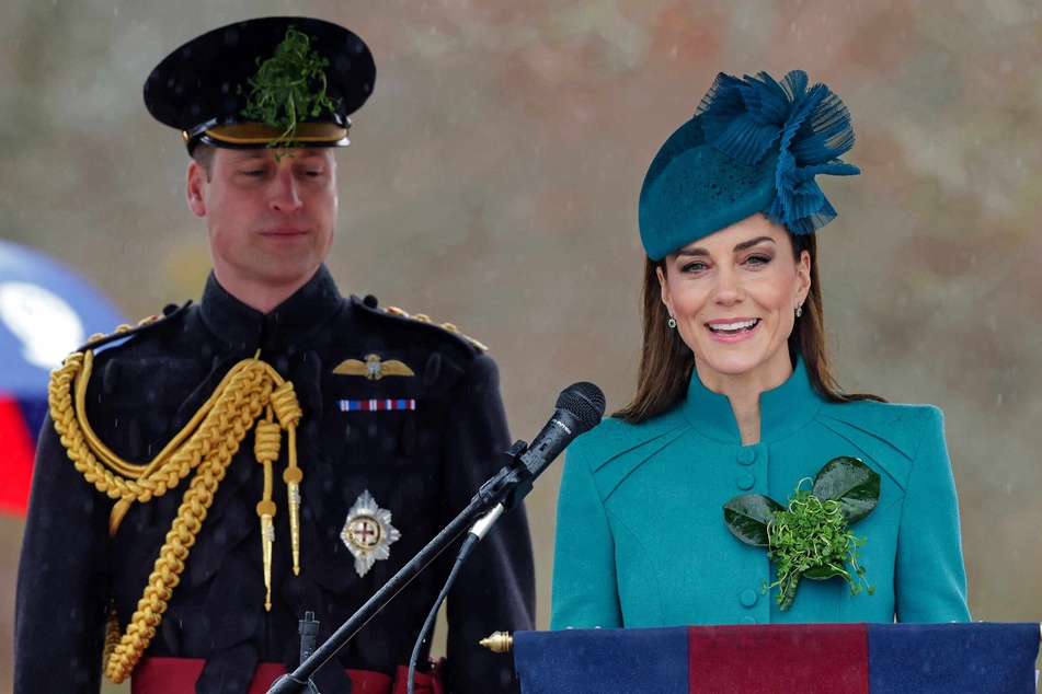 Prince William (l.), the heir to the throne, and Kate were also reportedly present at a sports event on Sunday.
