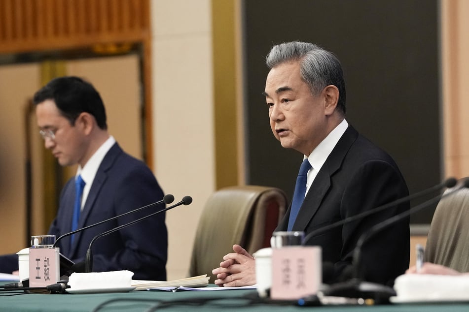Chinese Foreign Minister Wang Yi expressed hope that the US and Israel can reach a compromise with Iran to end the war.