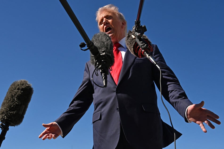 President Donald Trump has threatened to send the US military into Nigeria "guns-a-blazing."