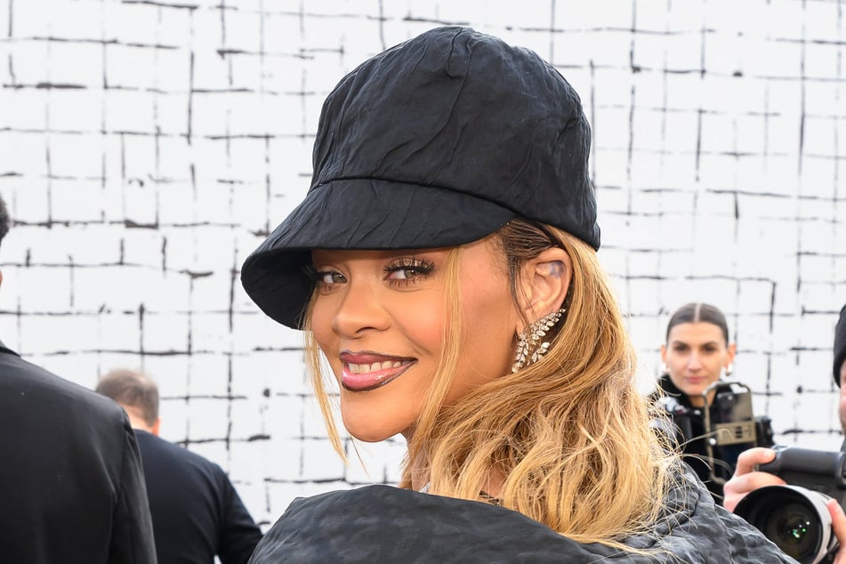 Rihanna recently announced that her Fenty brand will be available in China next month.