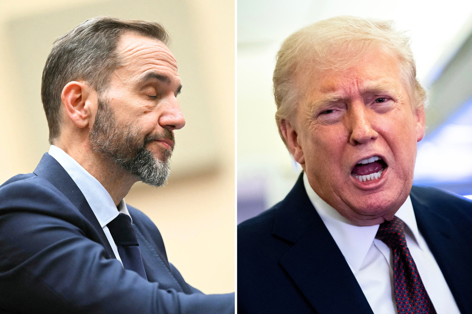 A 2023 memo from Special Counsel Jack Smith (l) reportedly claims that President Donald Trump (r) took classified documents from the White House at the end of his first term in office.