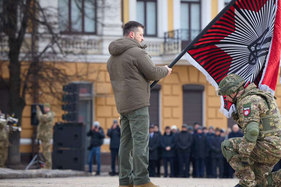 Zelensky marks one-year anniversary of Russian invasion with moving tribute