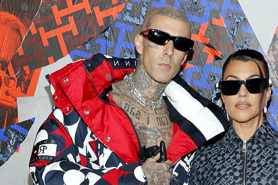 Kourtney Kardashian has 90-minute morning sex with Travis Barker and gives baby update