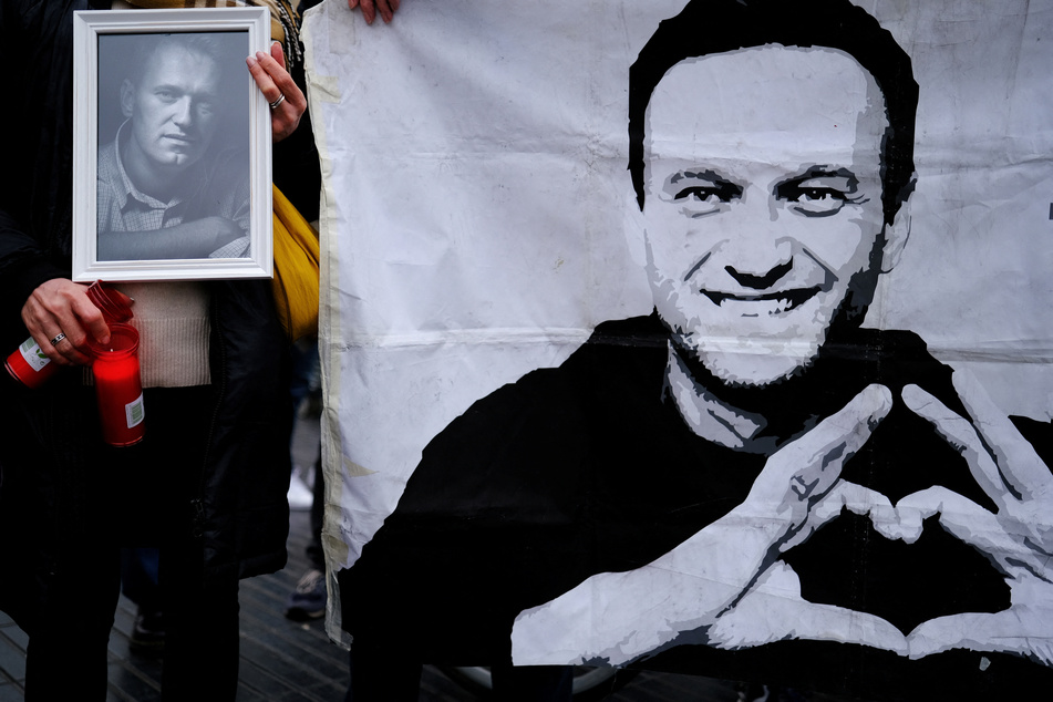 Navalny ally makes explosive claim about death and secret prisoner swap deal with US