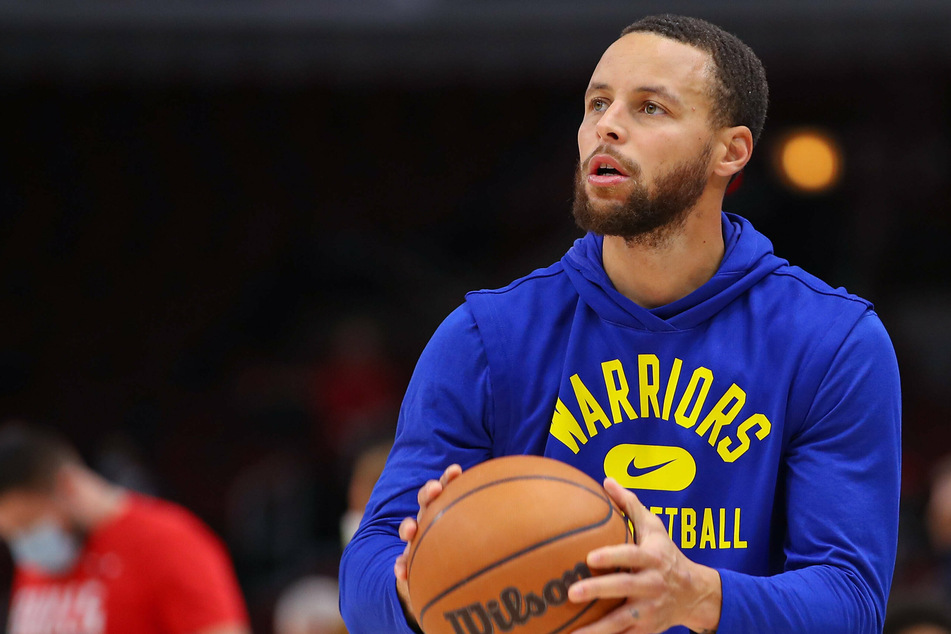 NBA roundup: Sensational Steph Curry passes Kobe milestone, Miami loses Heat against Celtics