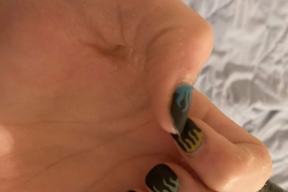Teenage boy suspended for wearing nail polish at school launches viral petition
