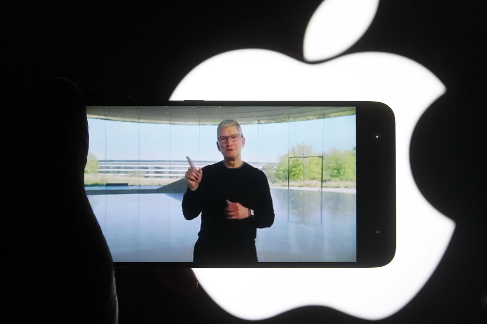 Your iPhone security may have been breached, but Apple decided not tell anyone