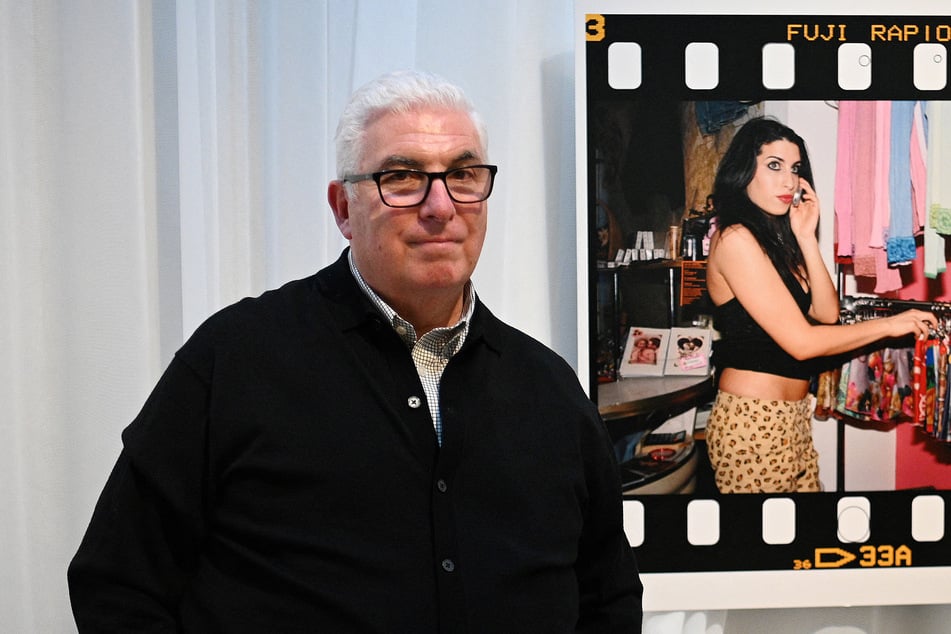 Amy Winehouse's father ordered to pay over $1 million to late singer's friends