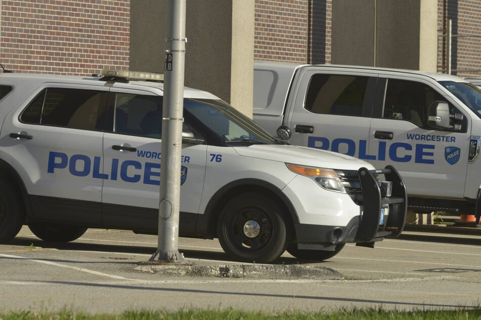 ICE agents and Massachusetts cops team up to assault teen girl in shocking footage