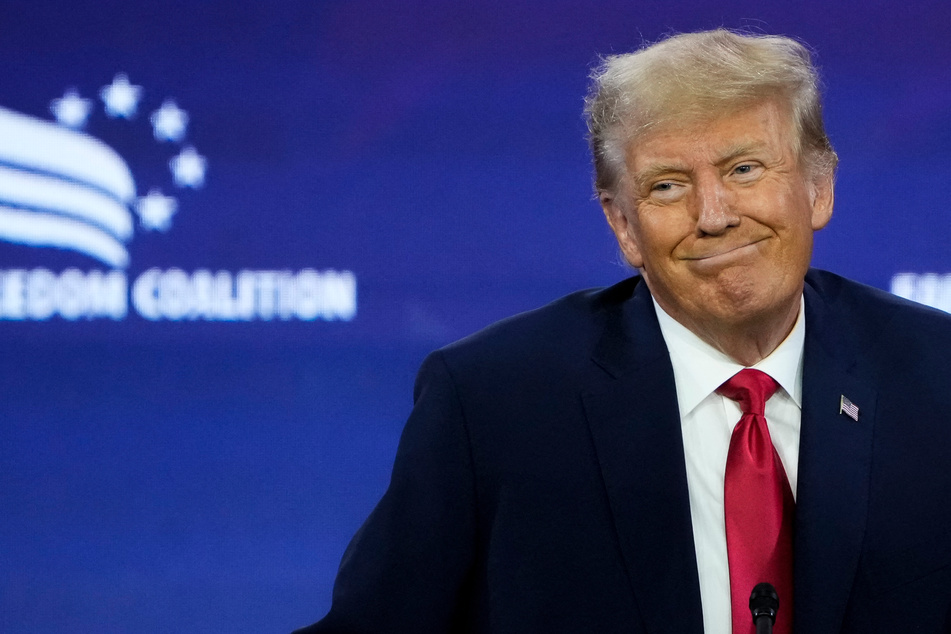 Donald Trump receives passionate support from evangelicals at Road to Majority