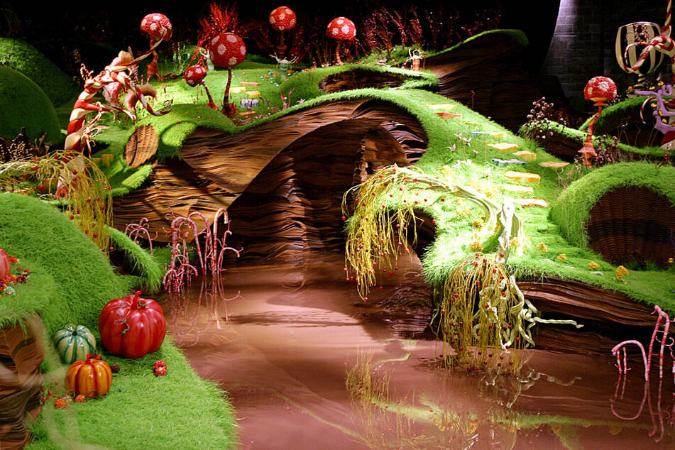 Charlie and the Chocolate Factory gets prequel with a hot star as Willy Wonka