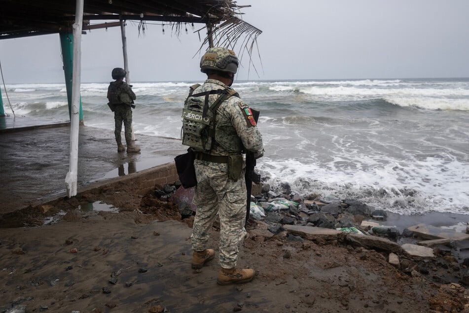 Category 5 Hurricane Polo to make landfall in Mexico as massive waves bash coastline