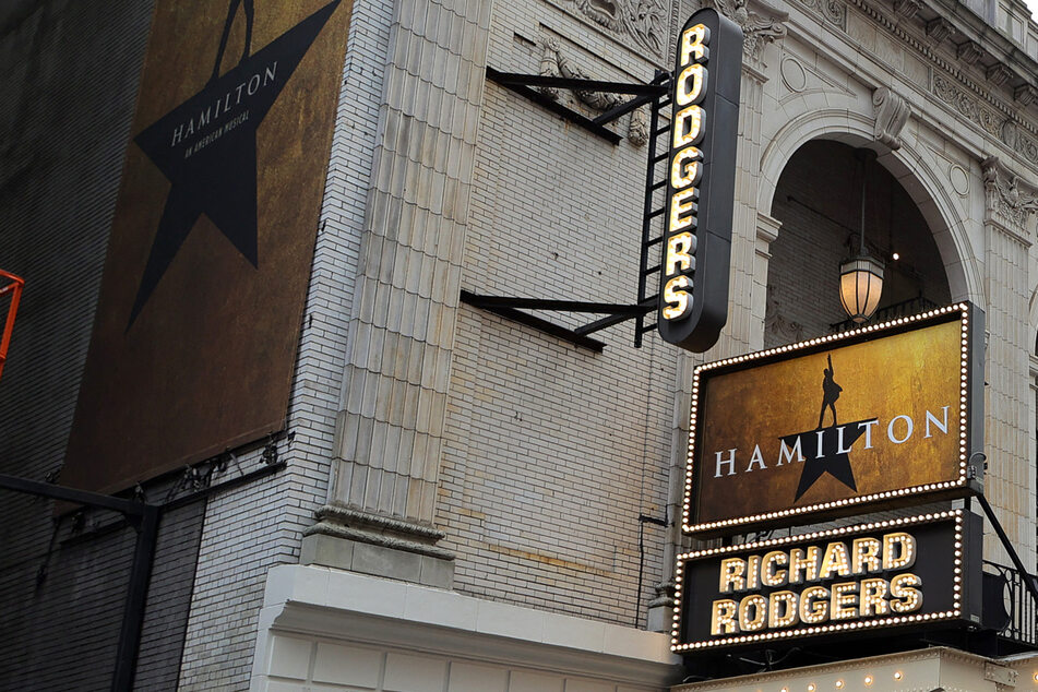 Broadway musicians warn of "immediate" strike if contract talks fail