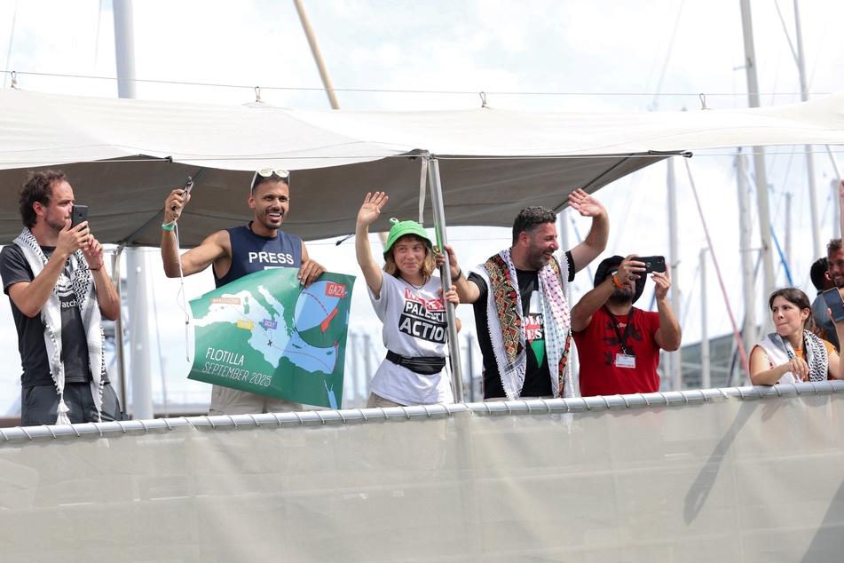 Gaza aid flotilla heads back to Barcelona amid fierce winds