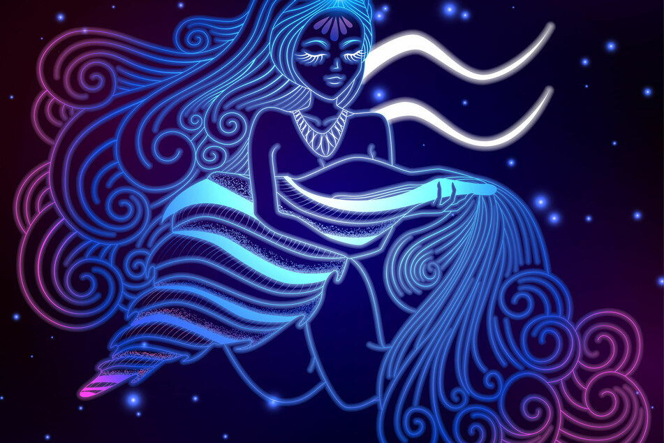Free Aquarius monthly horoscope for December 2022