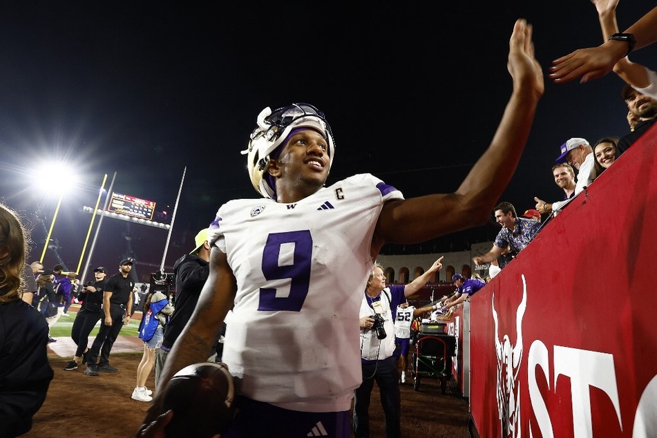 Michael Penix Jr. is now the frontrunner for the Heisman Trophy among college football fans.