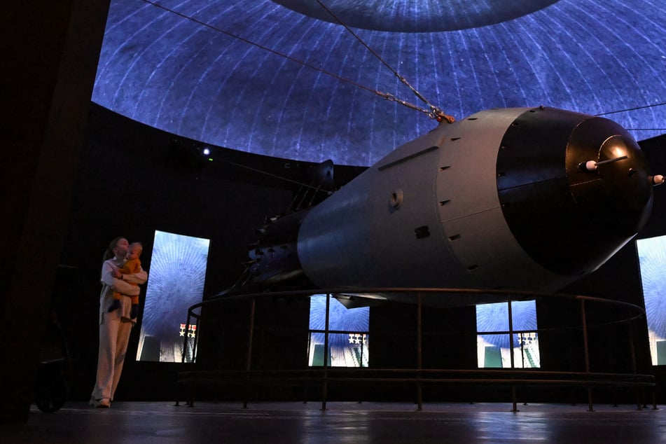 US calls for nuclear arms talks with Russia and China after Trump rejects treaty extension