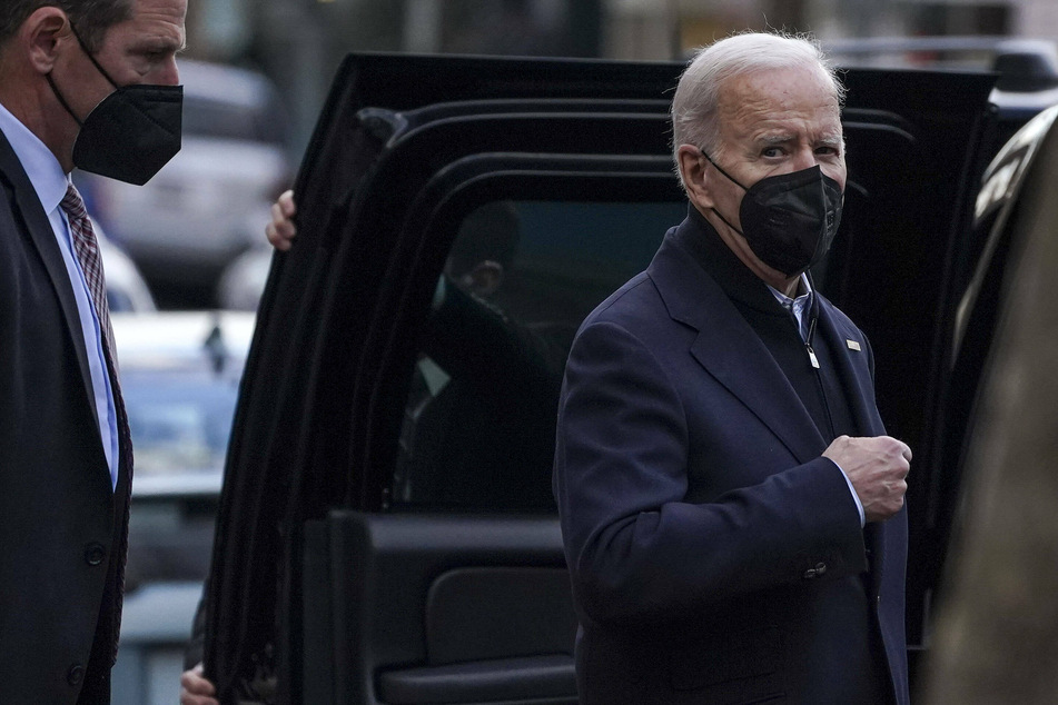 Biden says he wasn't calling for regime change in Russia