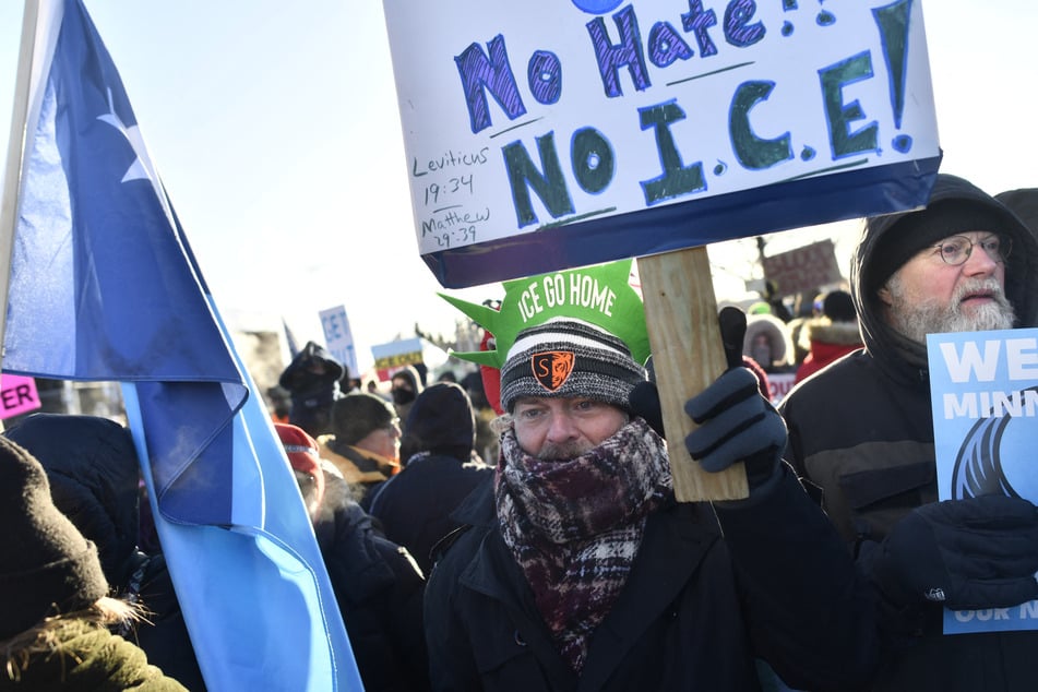 ICE agent who shot a Venezuelan man arrested and jailed in Minnesota