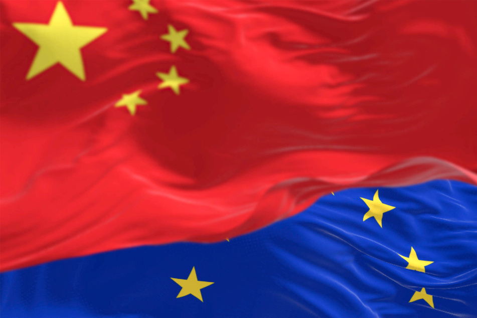 China offers to team up with Europe to fight back against Trump's tariff war