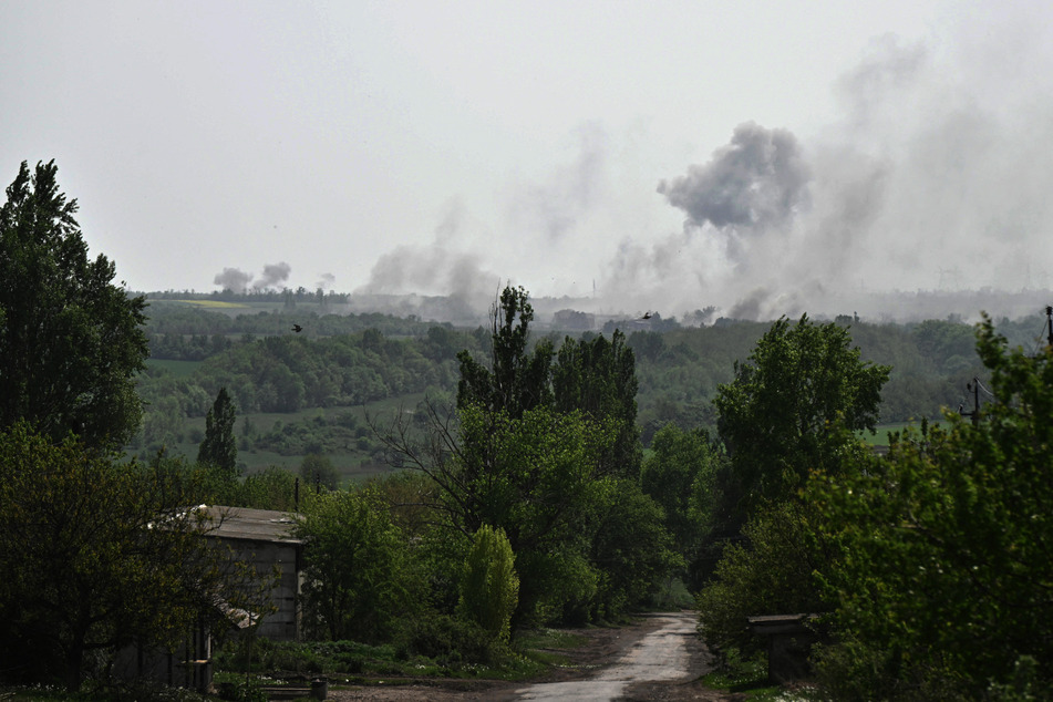 Ukraine army commander says situation "worsened" as Russia continues offensive