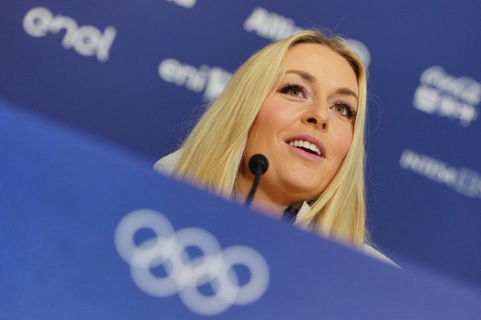 Lindsey Vonn has not yet closed the chapter on skiing, despite her serious injury.