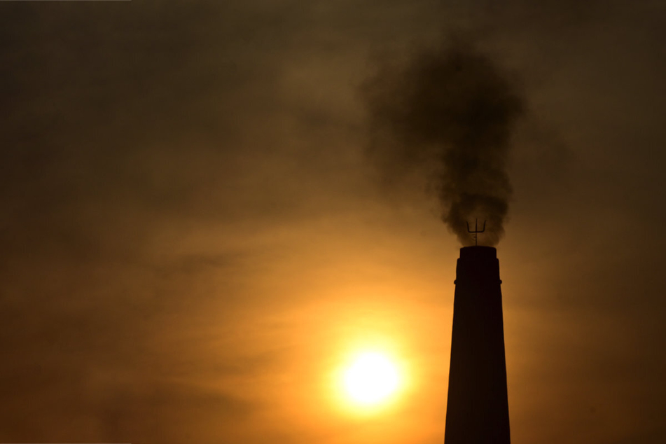 UN report on climate change is "survival guide for humanity" with time running out