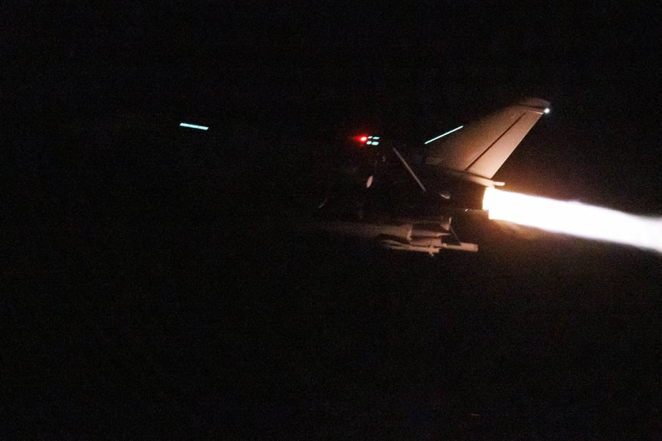 US launches five new strikes on Houthi weapons systems