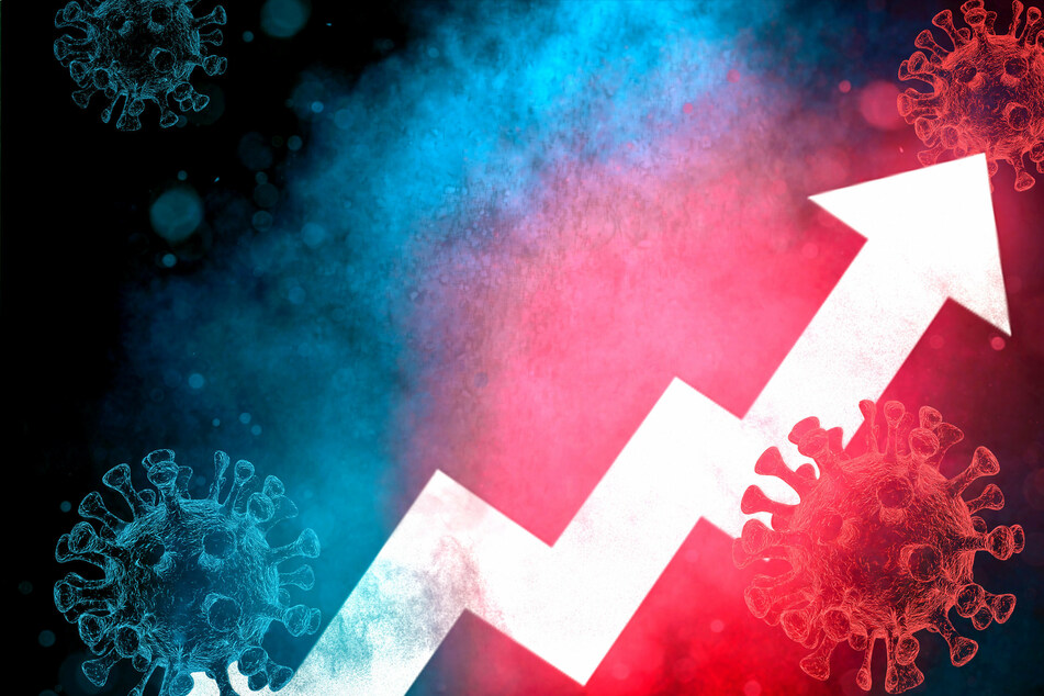 CDC reports record number of confirmed Covid cases in the US