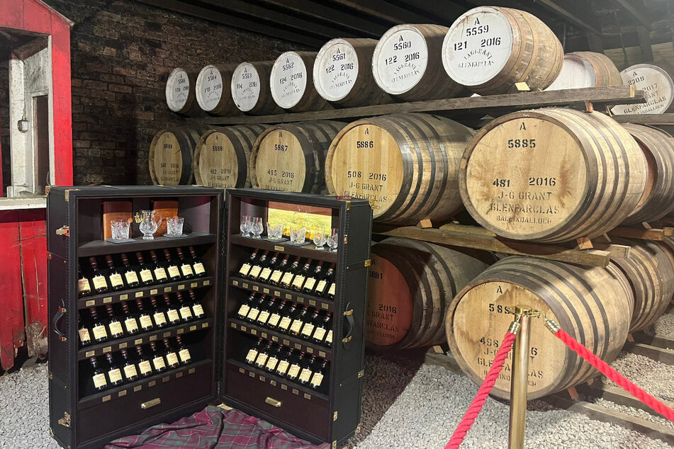Masked burglars steal thousands worth of Scottish whisky